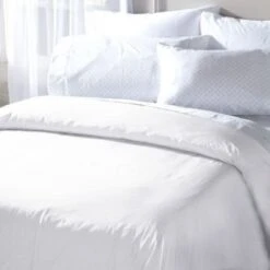Home Furnishings Store 24 Elegance Allergy White Comforter Covers