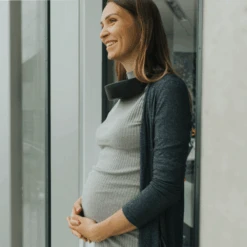 Respiray Wear A+ Wearable Activated Carbon+HEPA Air Purifier -Home Furnishings Store respiray vov preg 500x500 additional2