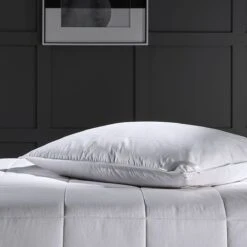 SmartSilk Silk Lined Pillow 11 SmartSilk Silk Lined Pillow -Home Furnishings Store smartsilk pillow lifestyle