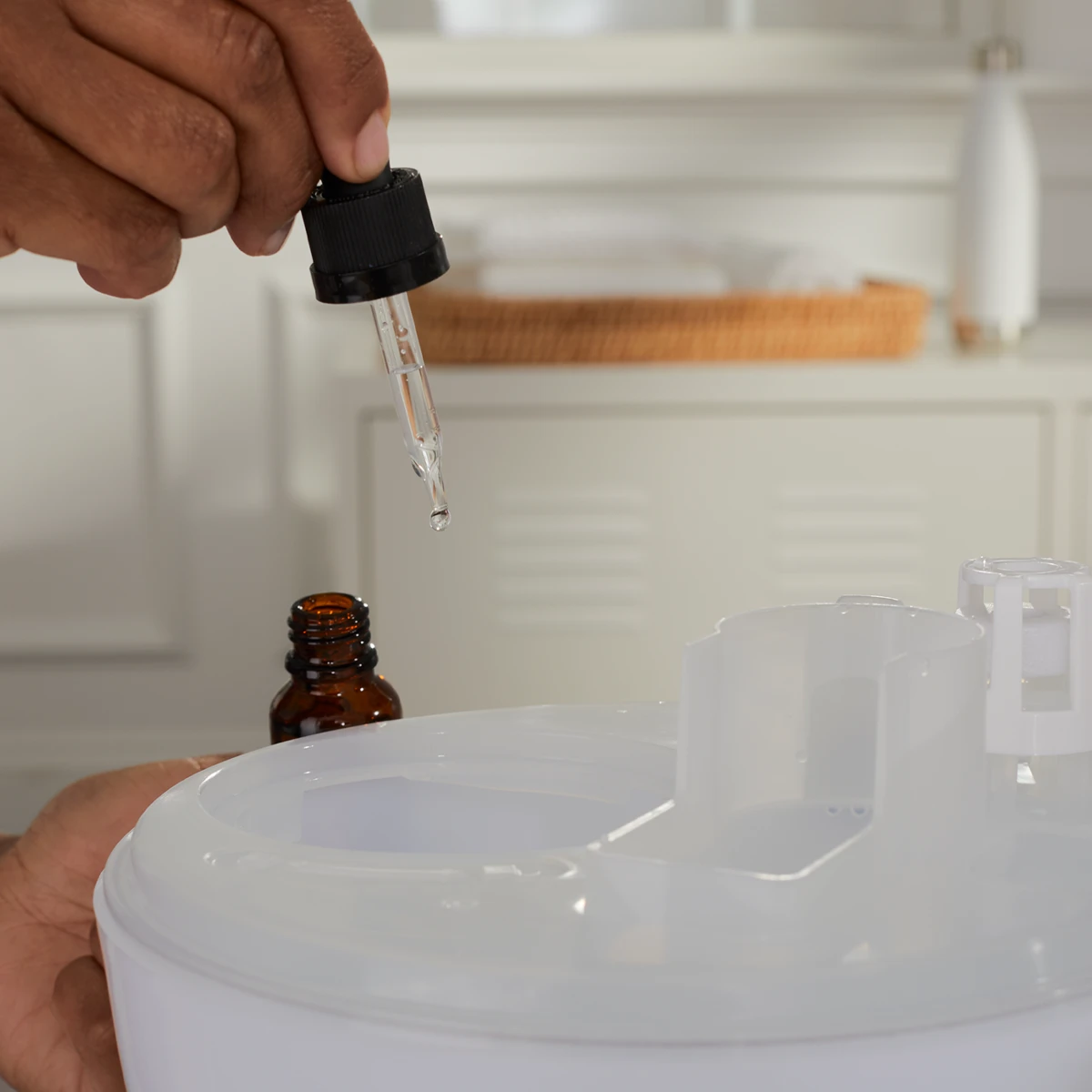 Vicks 3-in-1 SleepyTime Filter-Free Cool Mist Humidifier 3 Vicks 3-in-1 SleepyTime Filter-Free Cool Mist Humidifier - Image 3